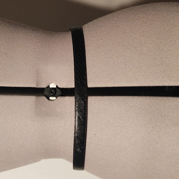 Thin Black Snakeskin Genuine Leather Upper Belt with Silver Buckle Sz M - Picture 3 of 7